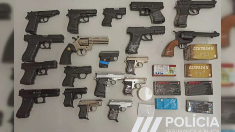 Europol godet rrjetin e trafikut të armëve, në pranga dy shqiptarë