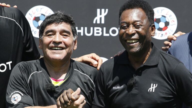 Pele mesazh prekës për Maradonën: Shpresoj që një ditë të luajmë së bashku në qiell!