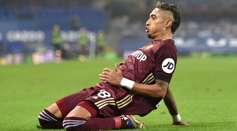 Leeds United fiton ndaj Evertonit me një “perlë” të Raphinha-s (VIDEO)