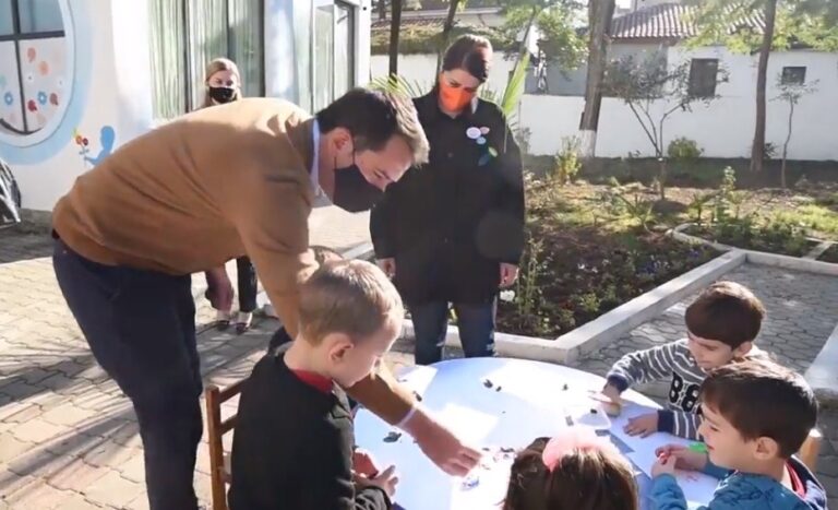 Edukatoret vaksinohen kundër gripit, Manastirliu: Vaksina anti-covid, falas për qytetarët