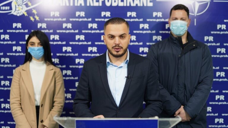 Dhuna ndaj Kryeredaktorit të ”KJ”, Qamil Xhani/Rinia republikane: Veprime skandaloze të një regjimi klasik policor