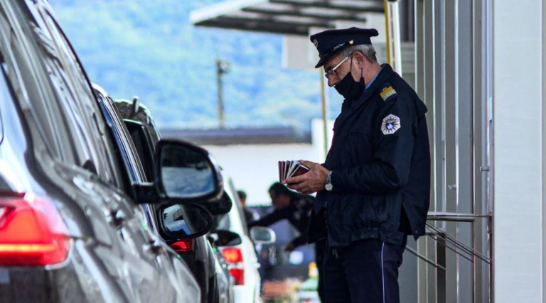 Ministria e Jashtme në Kosovë njofton diasporën për pritjet e gjata në kufi dhe masat kundër Covid-19