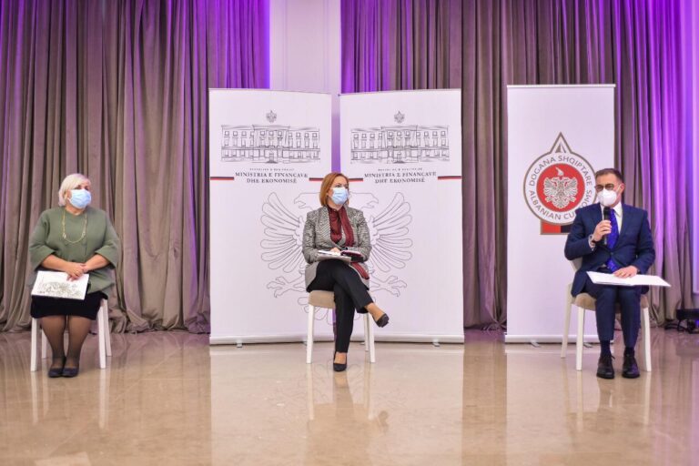 Anila Denaj: Lehtësojmë tregtinë mes vendeve, reduktojmë kohën dhe procedurat doganore