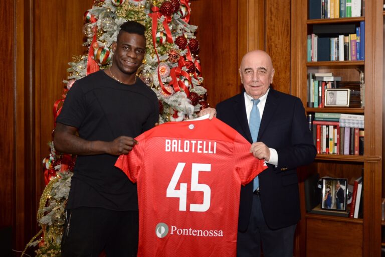 Balotelli rikthehet sërish në futbollin italian, e prezanton Galliani