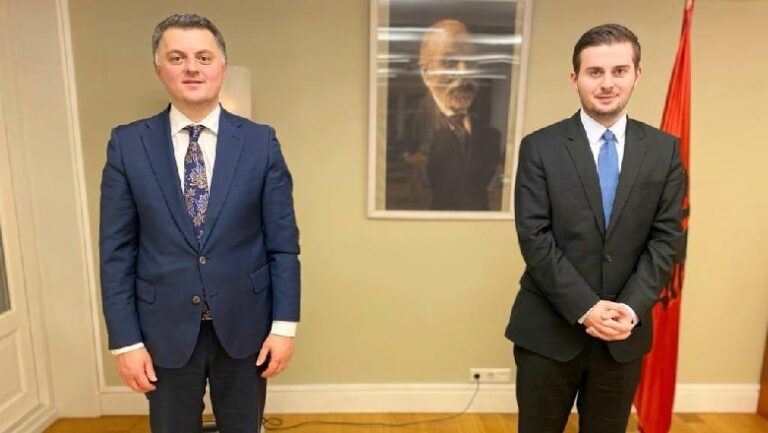Cakaj takon ambasadorin e Kosovës në Holandë: Në Tribunale Ndërkombëtare duhet të shkojë Serbia