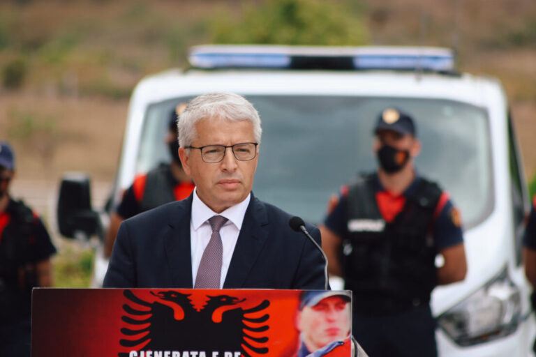 Ish-ministri Lleshaj: Dorëheqjen e dhashë vetë, por nëse do ma kishte kërkuar Rama nuk do ta jepja!