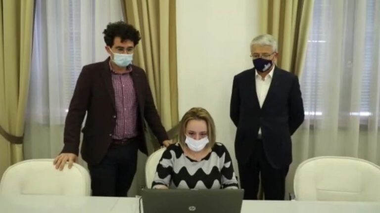 Lleshaj: Shtetasit shqiptarë jashtë Shqipërisë, tashmë mund të deklarojnë online adresën ku banojnë