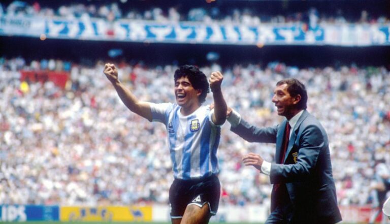 Carlos Bilardo ende nuk e di për vdekjen e Maradonës, familjarët kanë frikë për reagimin e tij