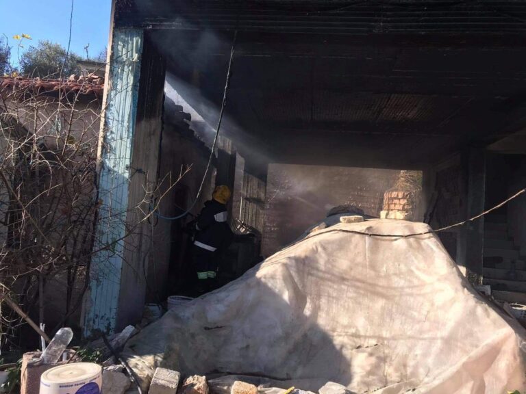 Shpërthen bombola e gazit, në flakë shtëpia e të moshuarës