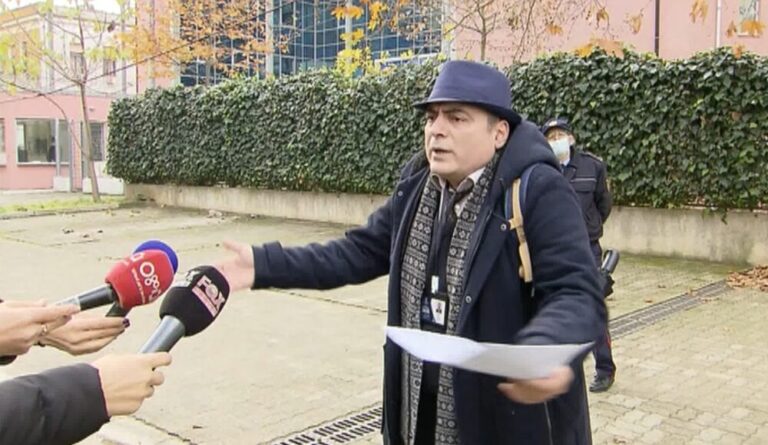 Avokati Goxhaj i revoltuar para Gjykatës: Nuk më lejojnë të takoj klientët