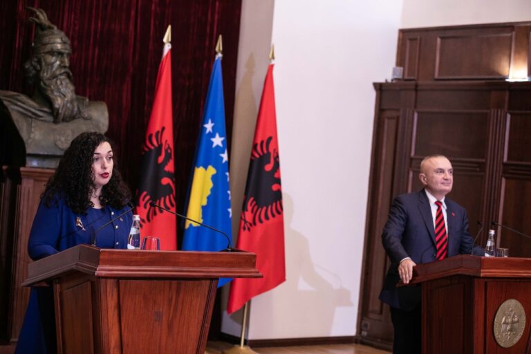 Vjosa Osmani: Shkëmbimi i territoreve, ide e tmerrshme dhe aventurë e rrezikshme që mund të rikthehet