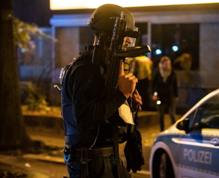 Tronditet Berlini! Të shtëna me armë pranë zyrave të Partisë Social Demokrate, raportohet për 4 persona të plagosur rëndë