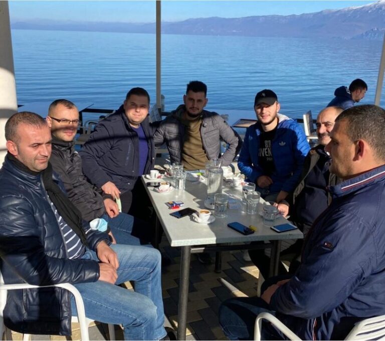 I riu infermier kërkon të ikë nga vendi, Braimllari: Do punojmë që e ardhmja e rinisë të jetë Shqipëria