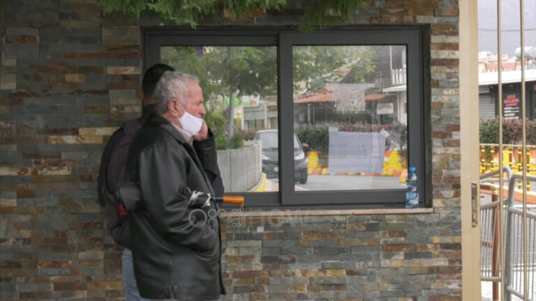 “E treta ditë, nuk di është gjallë apo ka vdekur”, qytetari kërkon informacion për të vëllanë te “Shefqet Ndroqi”