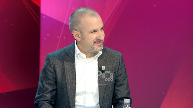 Bushati si Spiropali: Debatet për policinë po bëhen në të gjitha vendet e botës