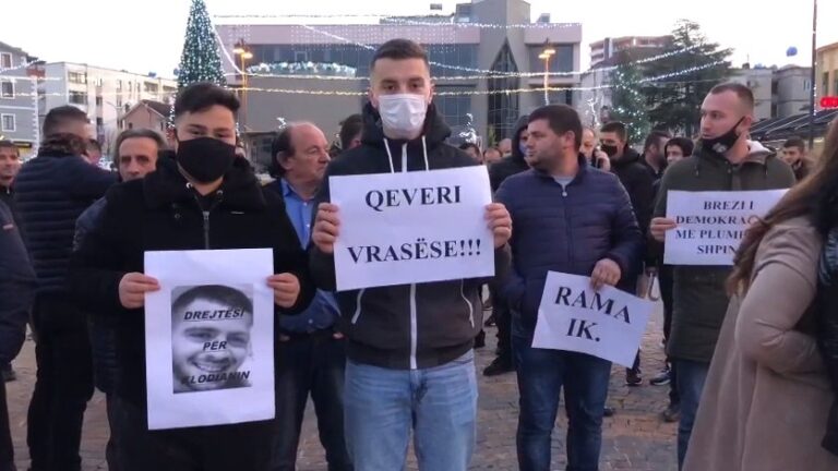 Drejtësi për Klodianin, protestë paqësore në Rrëshen