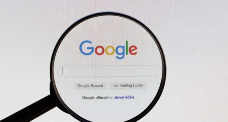 Kujdes! Mos tentoni të kërkoni emrin tuaj në Google