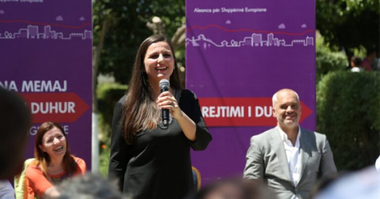 Akuzohet për shpërdorim detyre, kallëzohet penalisht kryetarja e Bashkisë së Dimalit