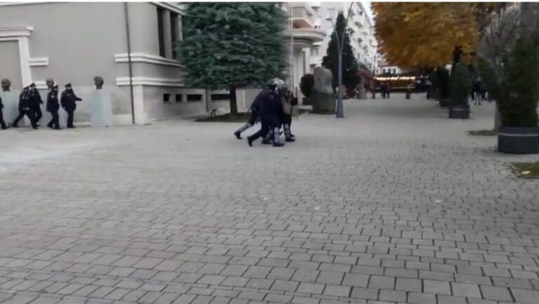 Protesta në Korçë për Klodianin, 200 milionë lekë gjobë 4 organizatorëve