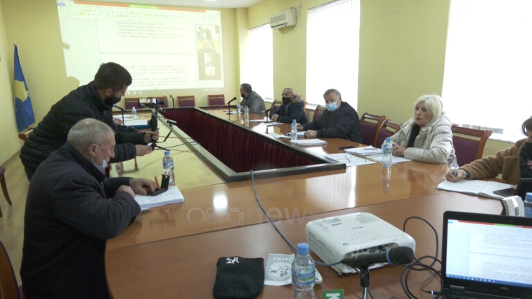 Debate në Bashkinë Kukës për rritjen e taksës së ndërtimit, ankohen bizneset