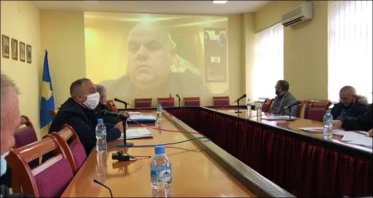 Bashkia më e varfër rrit taksat në kohë pandemie, këshilltarët e Kukësit: Rroftë partia
