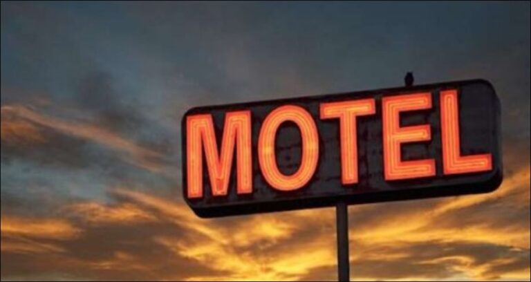 Në hotel me të renë, 61-vjeçarin e lë zemra pasi piu viagra