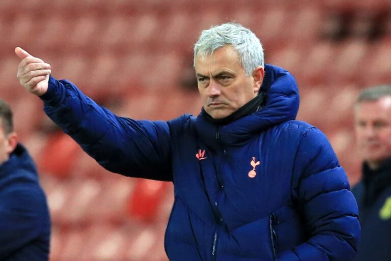Mourinho: Duhet ta mbyllnim ndeshjen, na mungoi ambicia!