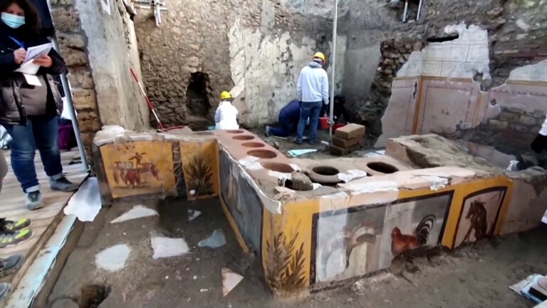 Termopolium në Pompei, arkeologët zbulojnë dyqanin e lashtë të ushqimit në rrugë