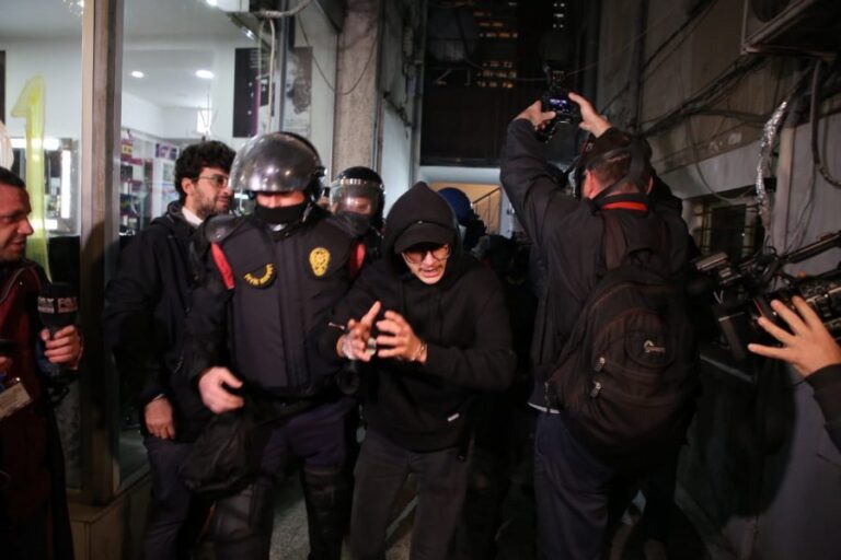 Të arrestuarit për protestën e së enjtes, Gjykata lë në burg 3 qytetarë