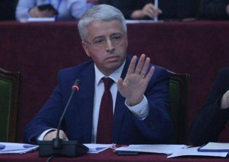 LLeshaj: “Fytyrën time shiheni te çdo polic”! Qytetarët kërkojnë drejtësi për vrasjen e 25-vjeçarit nga policia