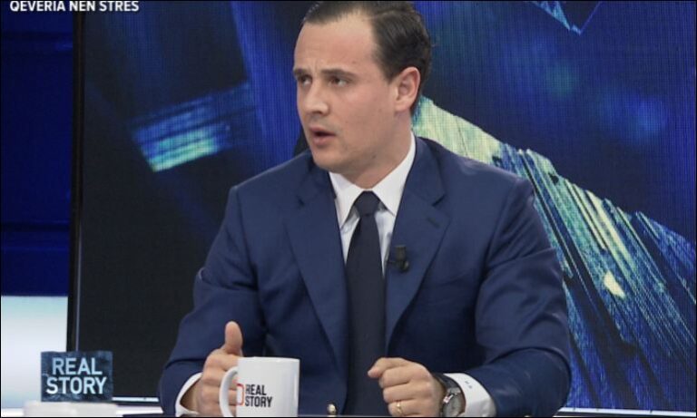 Vrasja e 25-vjeçarit, nënkryetari i PR: Kjo ngjarje nuk mbulohet me dorëheqjen e Lleshajt, duhet të ikin ‘paketë’ të gjithë