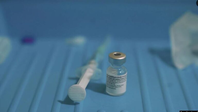 Nisin hetimet në SHBA, cili është përbërësi që shkakton reaksionet alergjike në vaksinën e Pfizer dhe BioNTech