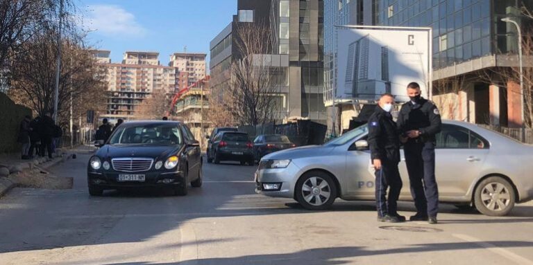Ekzekutimi i sotëm në Prishtinë, Policia e Kosovës shpall në kërkim turkun e dyshuar për vrasje (FOTO)