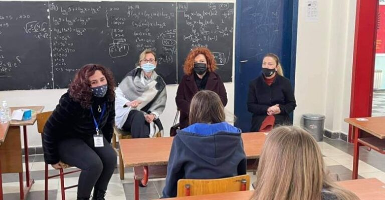 Qëndresa Qytetare kallëzon në KQZ deputeten e PS, ja shkelja