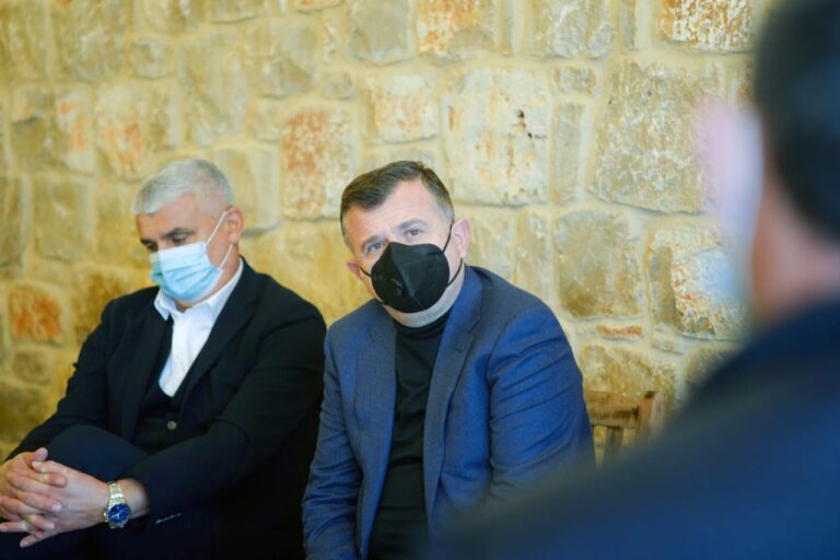 Balla takim me biznesin në Belsh: PS ka qenë gjithnjë mbështetëse ndaj biznesit të vogël