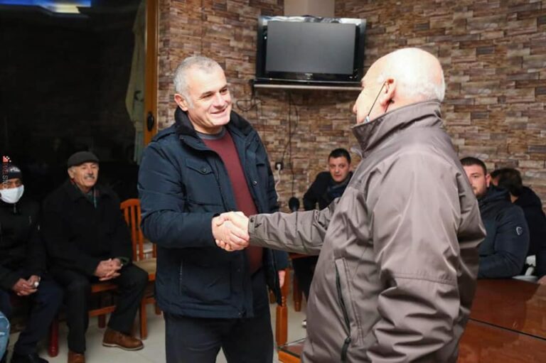 “Shqipëria fiton- Vlora fiton”, Leskaj: Në 25 prill nga vota jonë vendoset fundi i sektit abuziv të Rilindjes