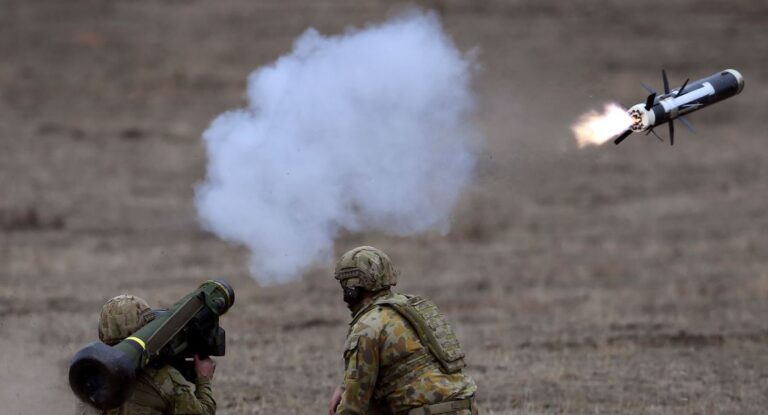 Italia u bllokon shitjen e bombave dhe raketave…