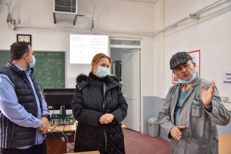 Berat, inaugurimi i shkollës “Stiliano Bandilli”, Denaj: 105 milion lekë nga buxheti i shtetit