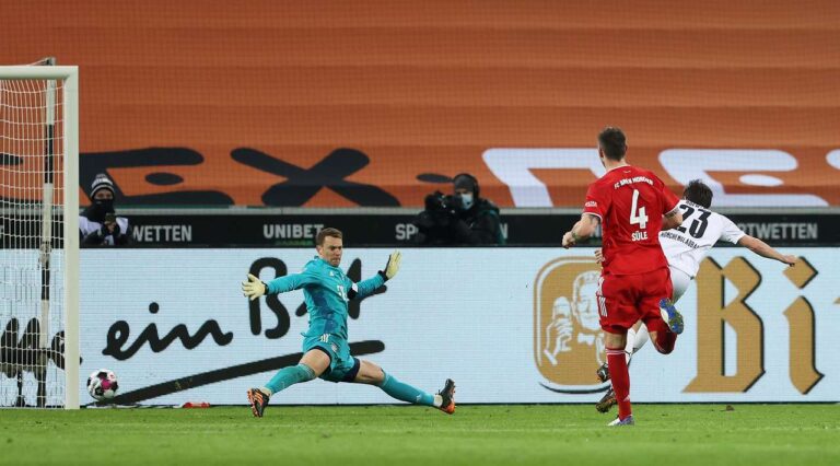 Gladbah shokon Bayernin me një përmbysje spektakolare (VIDEO)