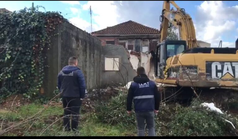 Projekti i Unazës së Madhe/ IKMT prish 5 objekte në Shkozë