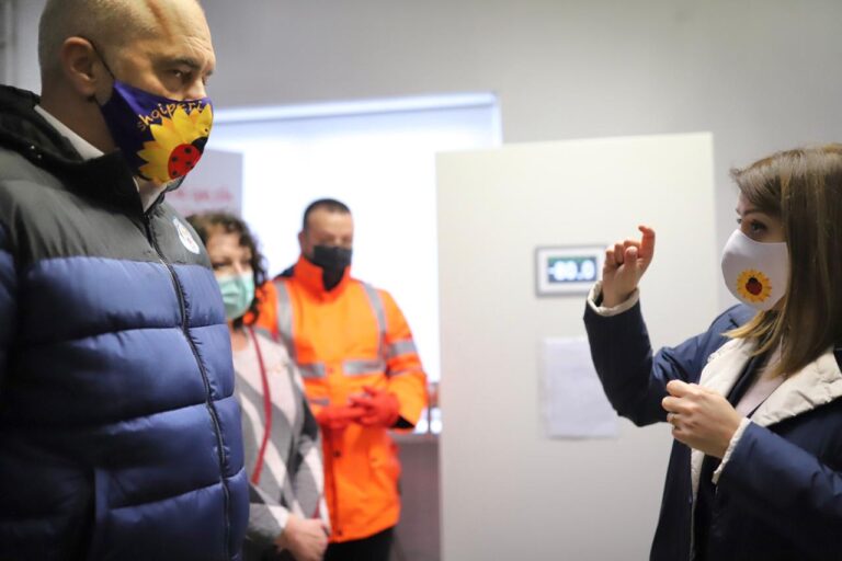 Sanitarja mashtruese/Rama: Çdo pyll ka derra, por kjo nuk e përbalt trupën e denjë të bluzave të bardha