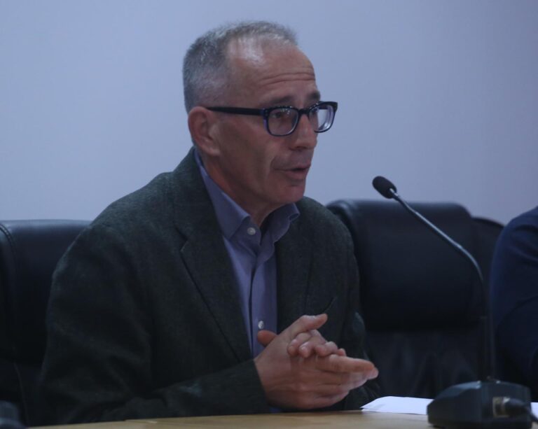 Mark Marku, një bubullimë në shkretëtirë dhe kush e ndjek në ikje