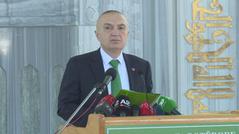 100 vite nga Kongresi Bektashian/Meta: Shteti të zbatojë të drejtat e besimeve, kanë forcën të mbajnë rininë në Shqipëri