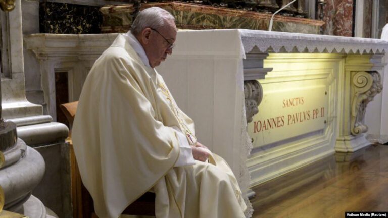 Papa Françesku reagon për sulmet në Kongres, thirrje amerikanëve të tregojnë “ndjenjën e përgjegjësisë”