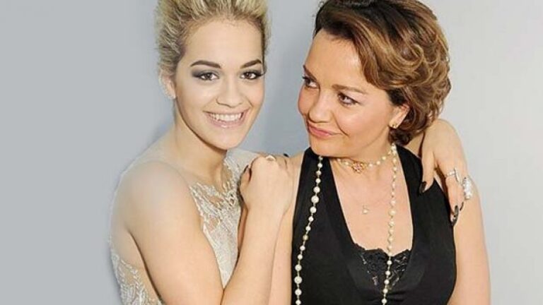 Rita Ora dedikim emocionues për të ëmën në ditën e saj të lindjes: Asnjë fjalë s’mund ta përshkruajë atë…