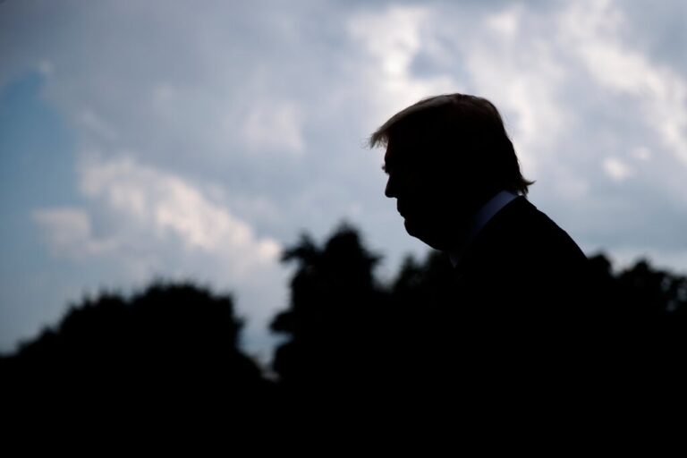 ”New York Times”: Trump të shkarkohet e dënohet! Tani!
