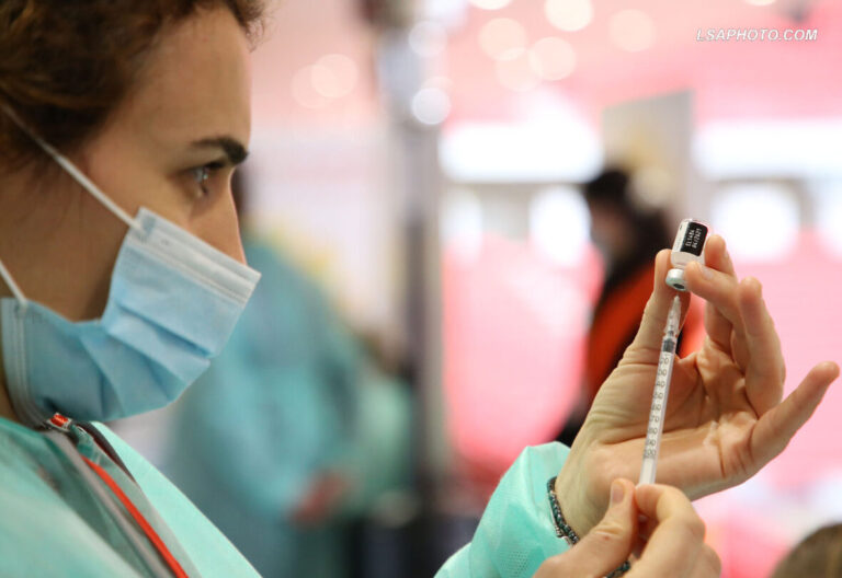Si erdhi vaksina Pfizer në Shqipëri? Zbulohet dokumentet, në pikëpyetje ruajtja e tyre në -80 gradë C