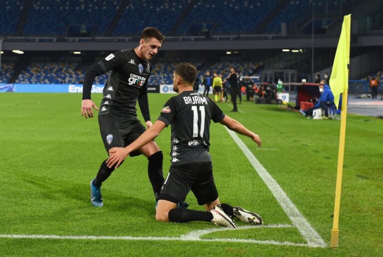 Talenti shqiptar shënon super gol kundër Napolit (VIDEO)