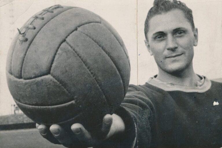 SPECIALE/ Kush është Josef Bican? Futbollisti i “panjohur” për të cilin thuhet se shënoi 5000 gola