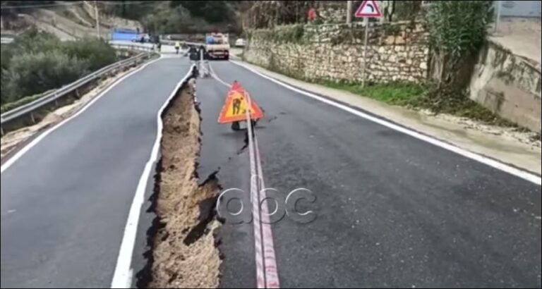 Rruga e Borshit ndahet përgjysmë pas reshjeve, ARRSH paralajmëron drejtuesit e mjeteve